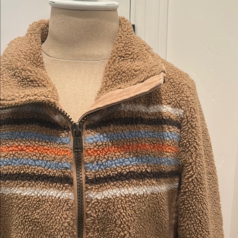 Pendleton Tan Sherpa Jacket with Striped Detail - Picture 4 of 7
